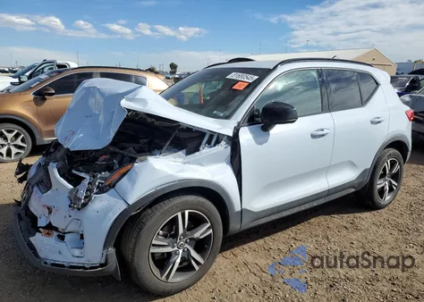 2024 Volvo Xc40 Core z USA, uszkodzony, nr VIN YV4L12UK1R2206170